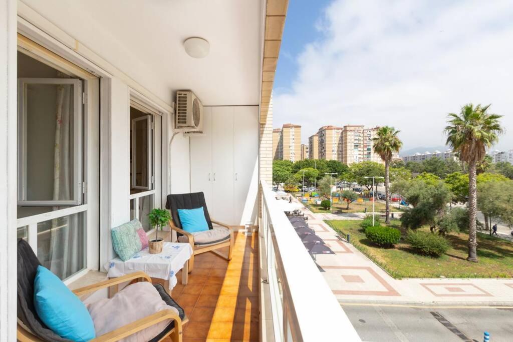 Playa Huelin Apartamento Apartment Málaga Exterior foto